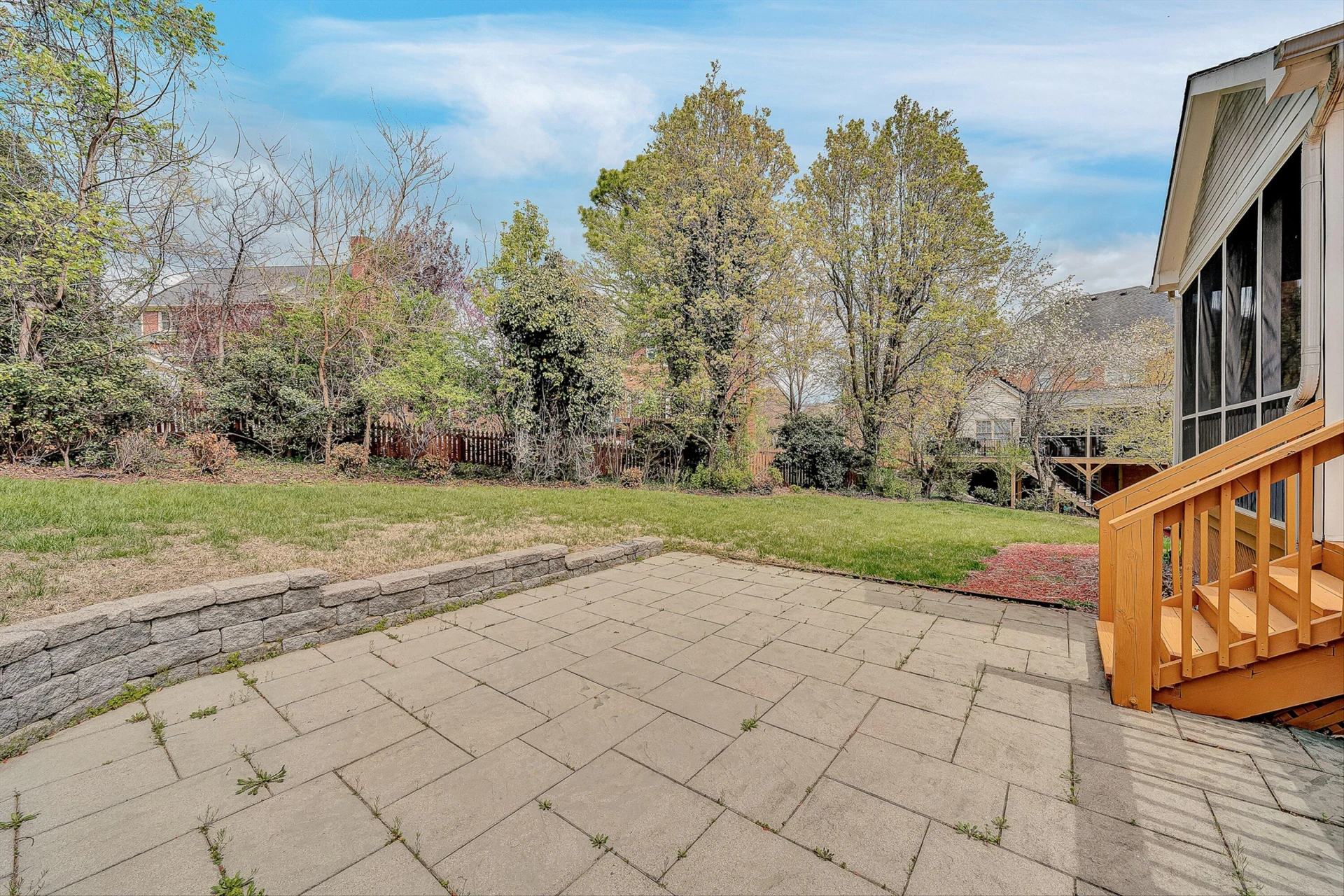 8317 Cardington DR - Photo 40