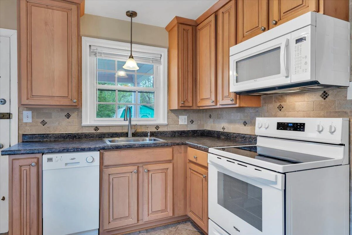 2316 Fairway DR SW - Photo 18