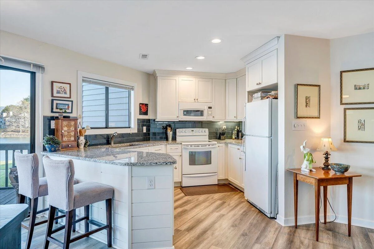 75 Woodbridge CIR #1114 - Photo 23
