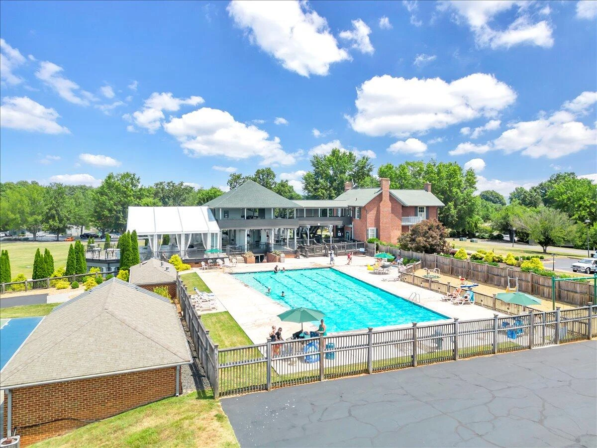 75 Woodbridge CIR #1114 - Photo 5