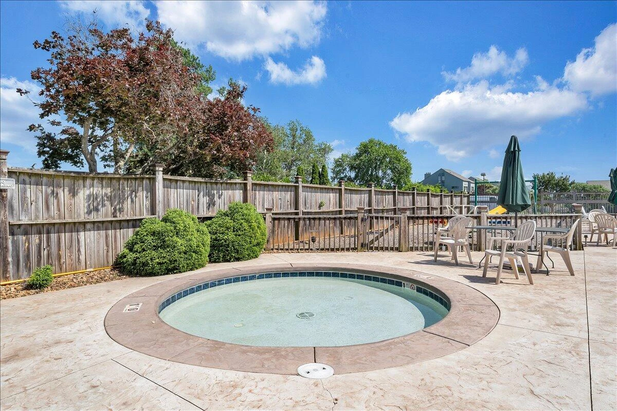 75 Woodbridge CIR #1114 - Photo 76