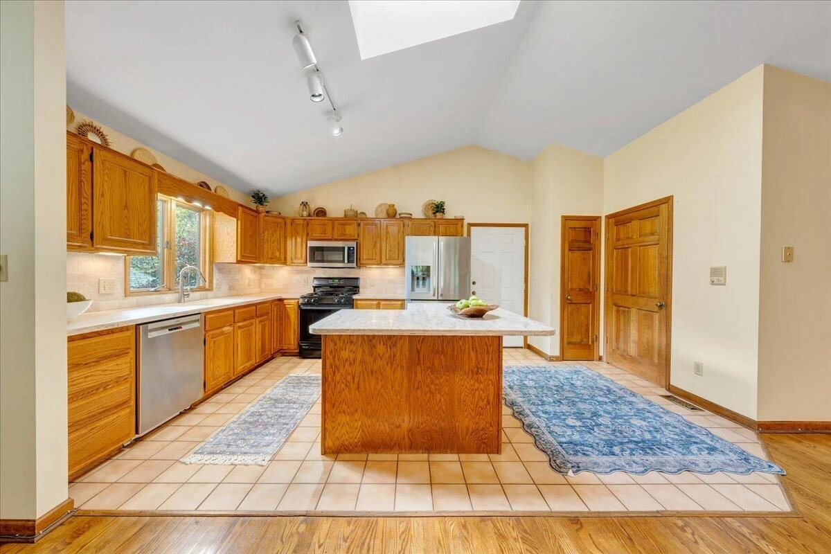 2606 Oak Hill LN SW - Photo 16