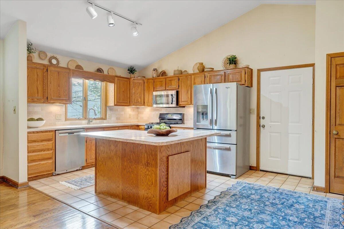 2606 Oak Hill LN SW - Photo 17