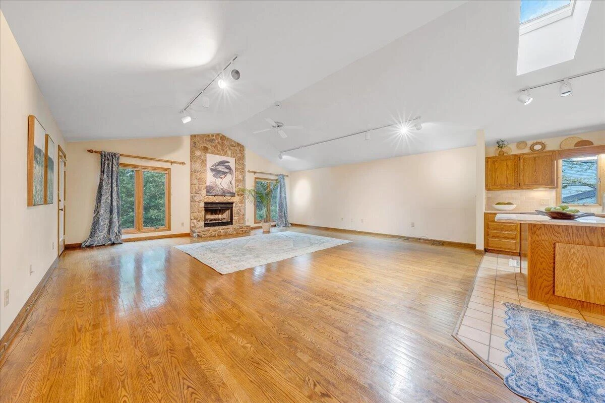 2606 Oak Hill LN SW - Photo 12