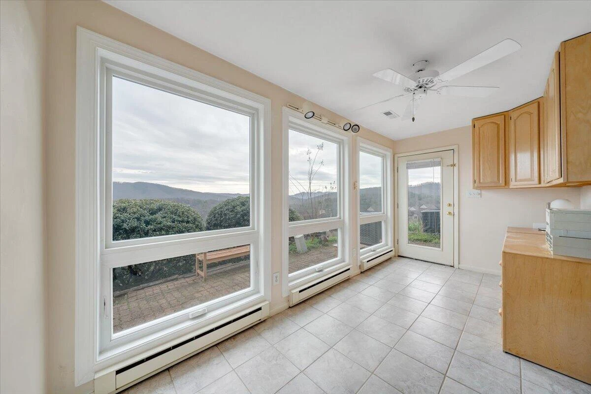 4923 Hunting Hills CT - Photo 39