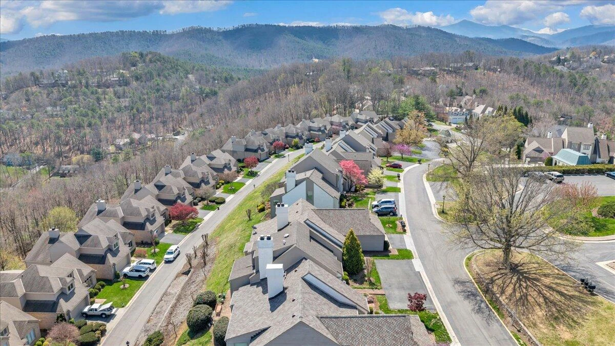 4923 Hunting Hills CT - Photo 59