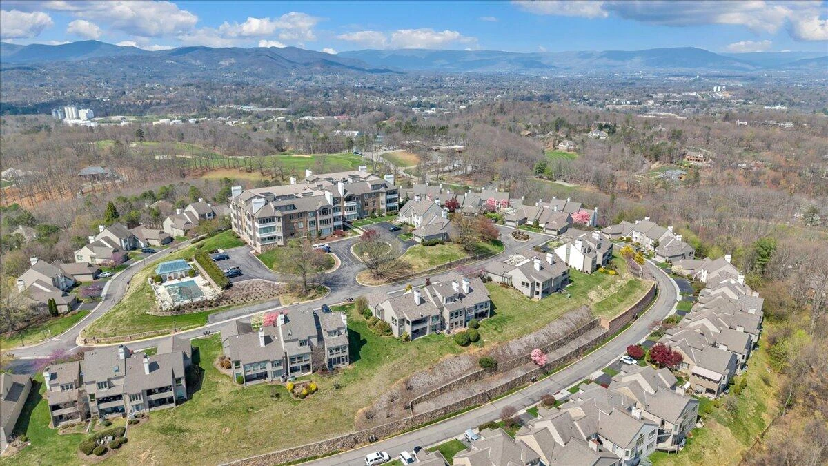 4923 Hunting Hills CT - Photo 68