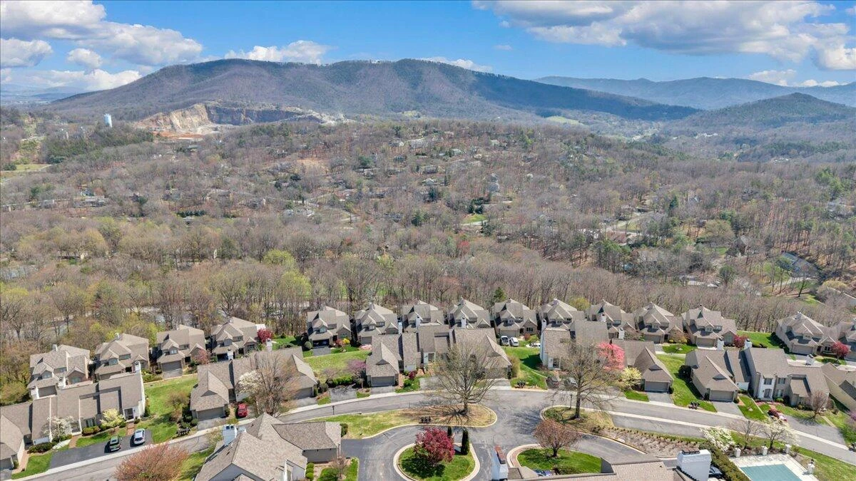 4923 Hunting Hills CT - Photo 70