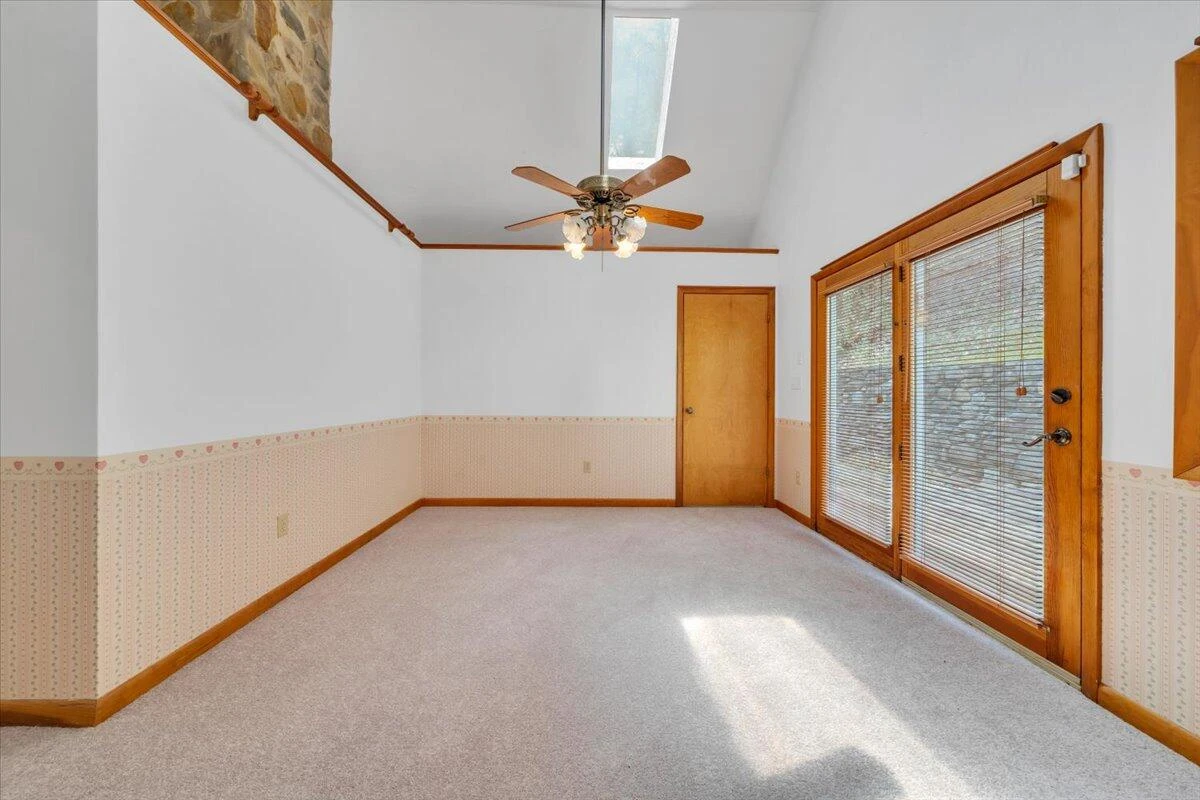 6505 Poage Valley Road - Photo 13