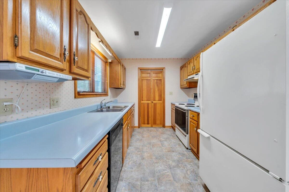 6505 Poage Valley Road - Photo 17
