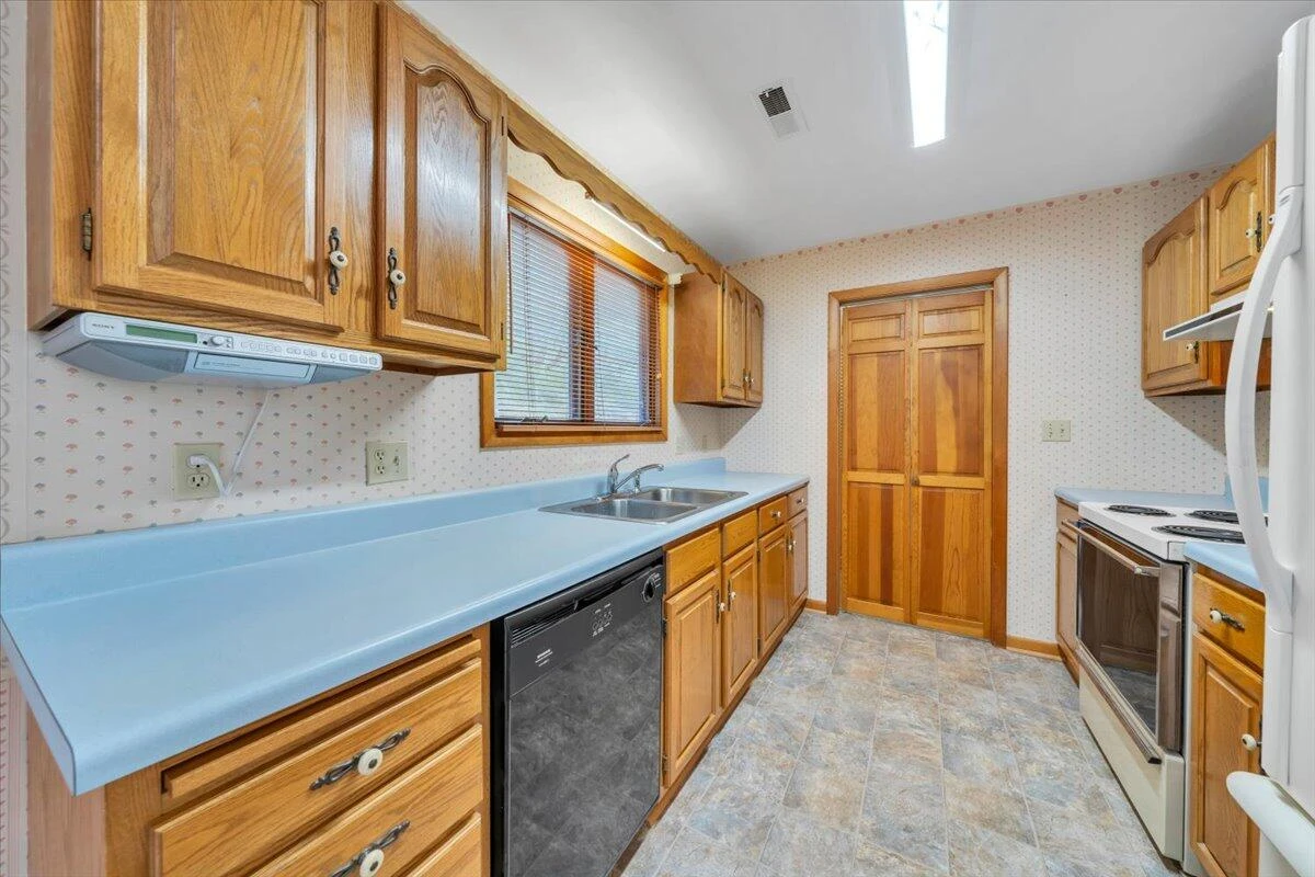 6505 Poage Valley Road - Photo 18