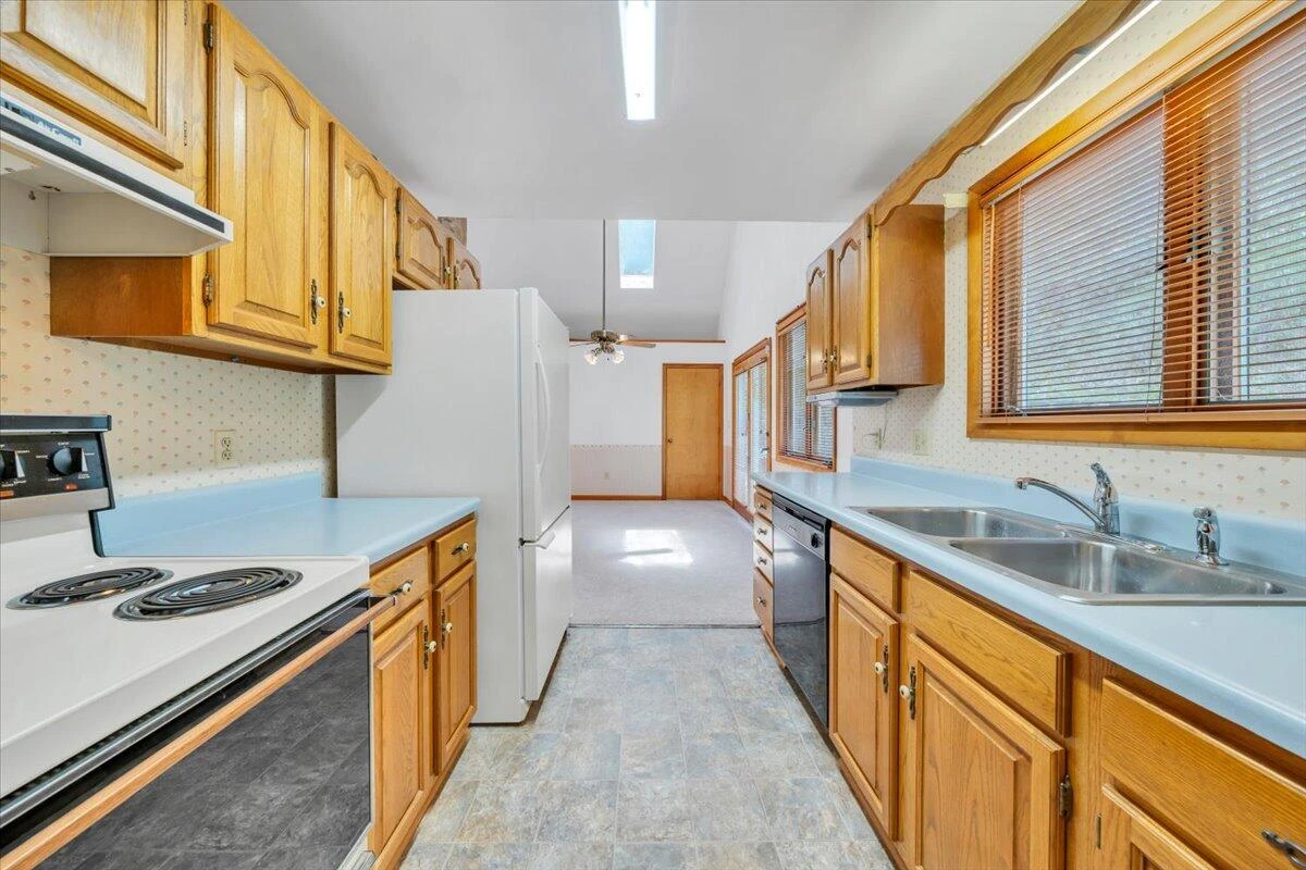 6505 Poage Valley Road - Photo 23