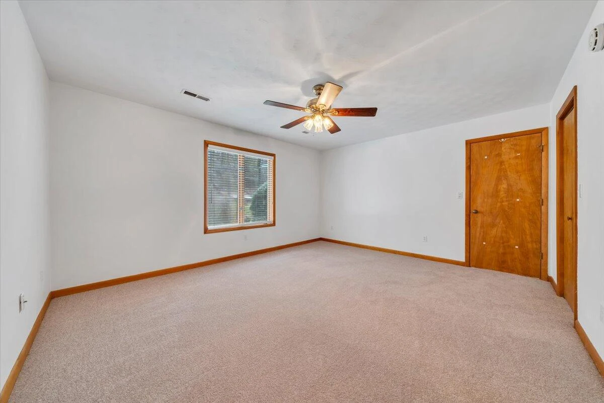 6505 Poage Valley Road - Photo 26