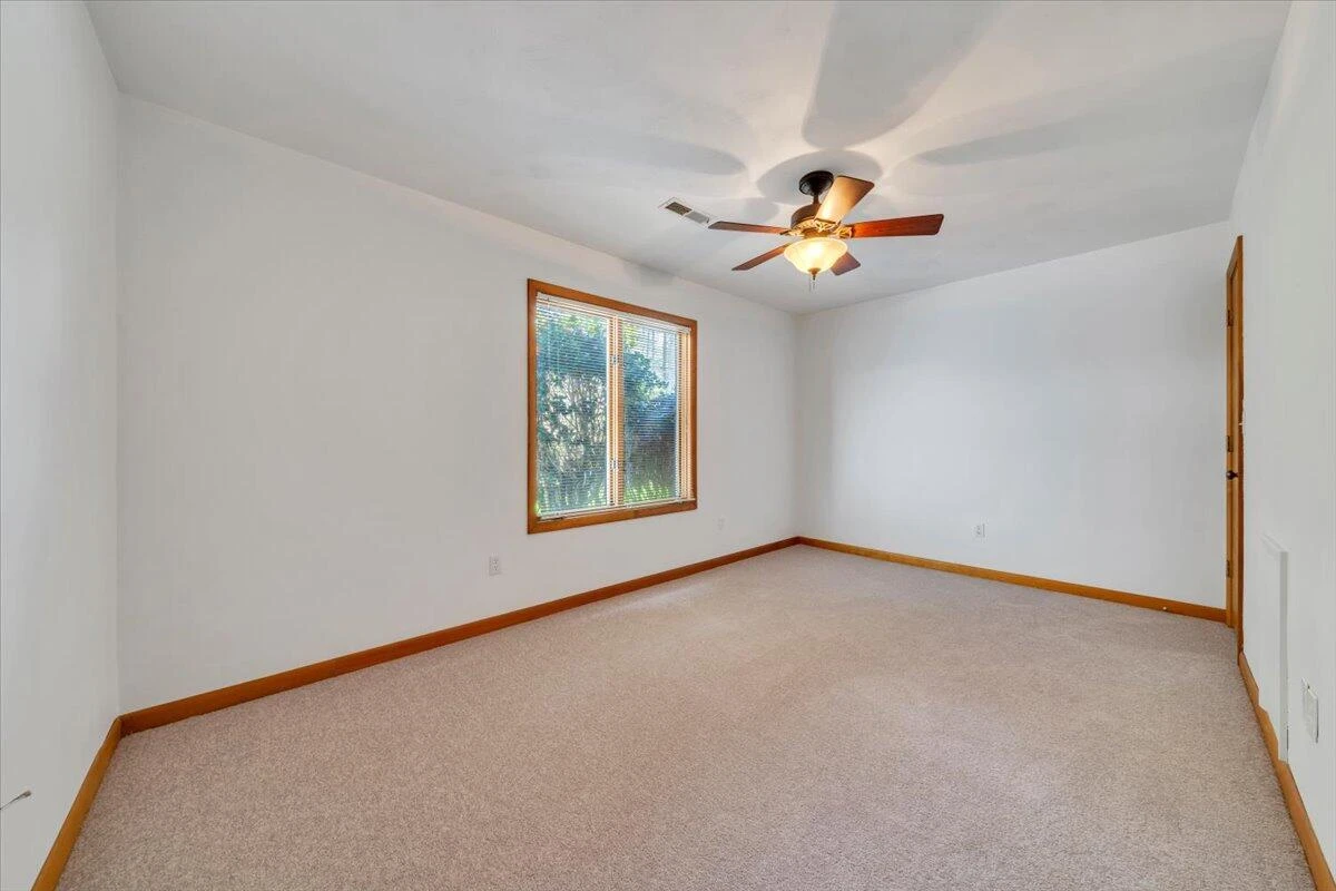 6505 Poage Valley Road - Photo 31