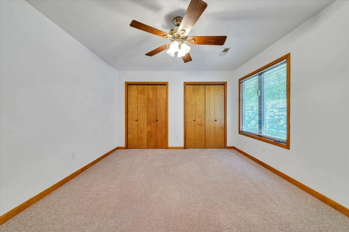 6505 Poage Valley Road - Photo 35
