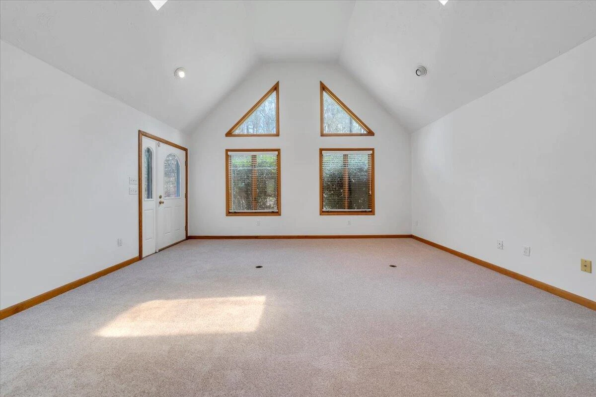 6505 Poage Valley Road - Photo 9
