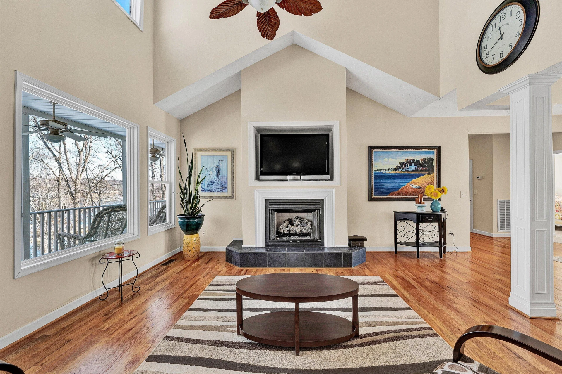 353 Deerpath DR - Photo 16