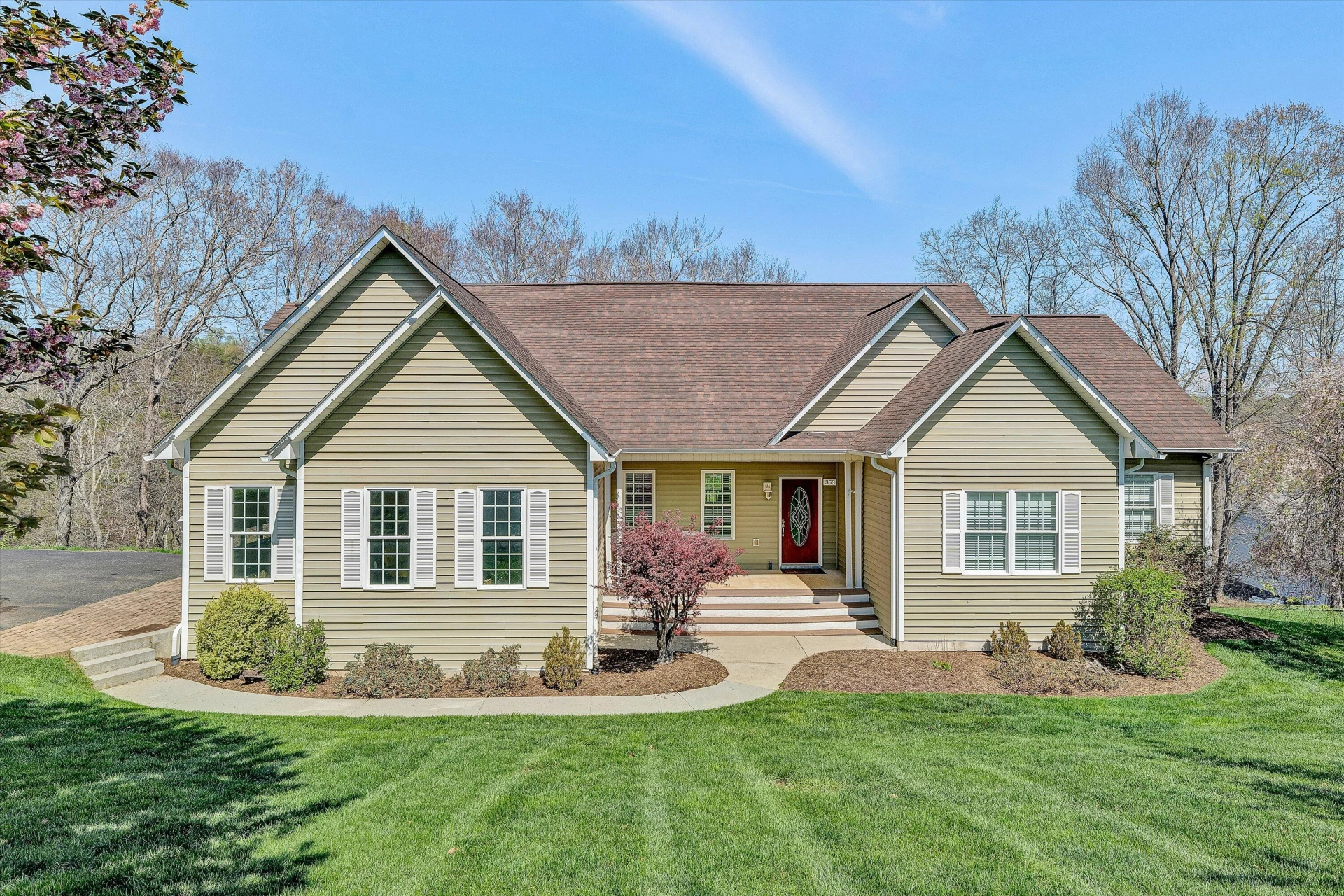 353 Deerpath DR - Photo 2