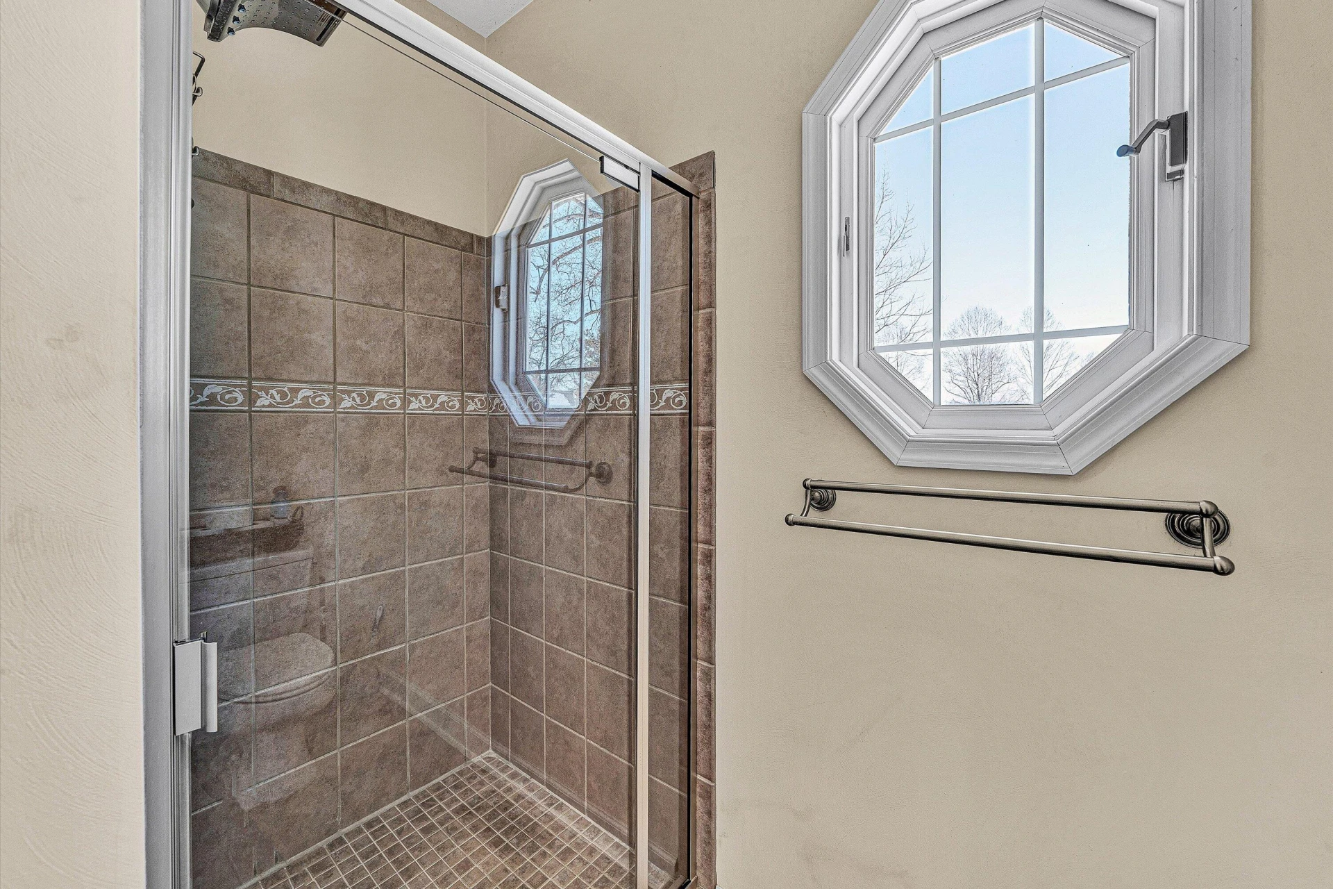 353 Deerpath DR - Photo 31
