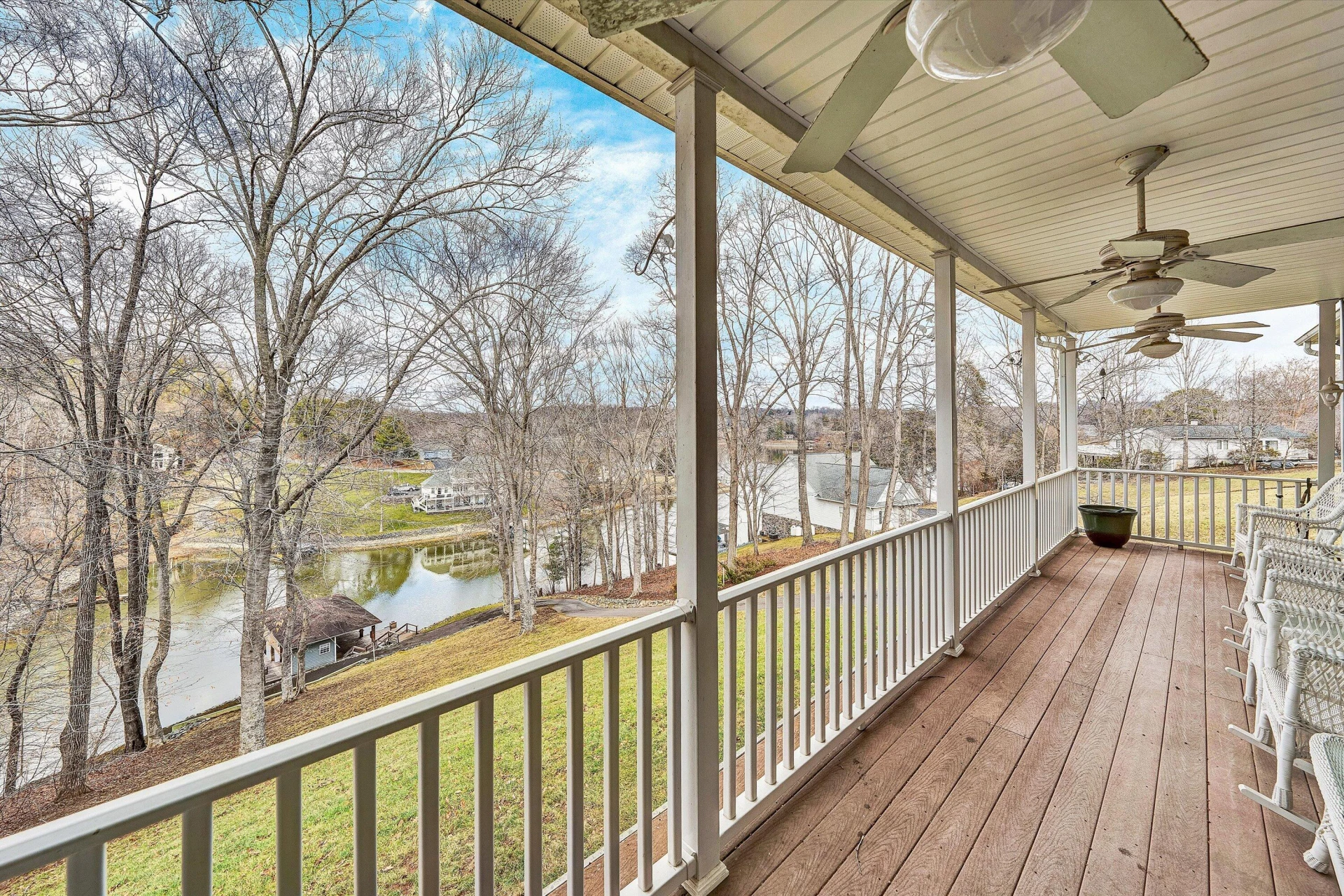 353 Deerpath DR - Photo 35