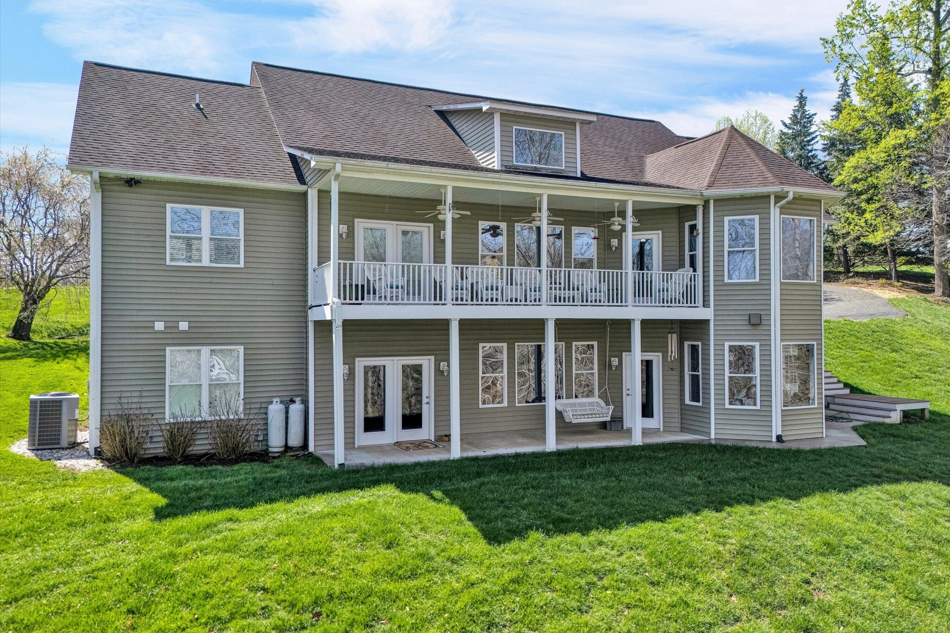 353 Deerpath DR - Photo 6