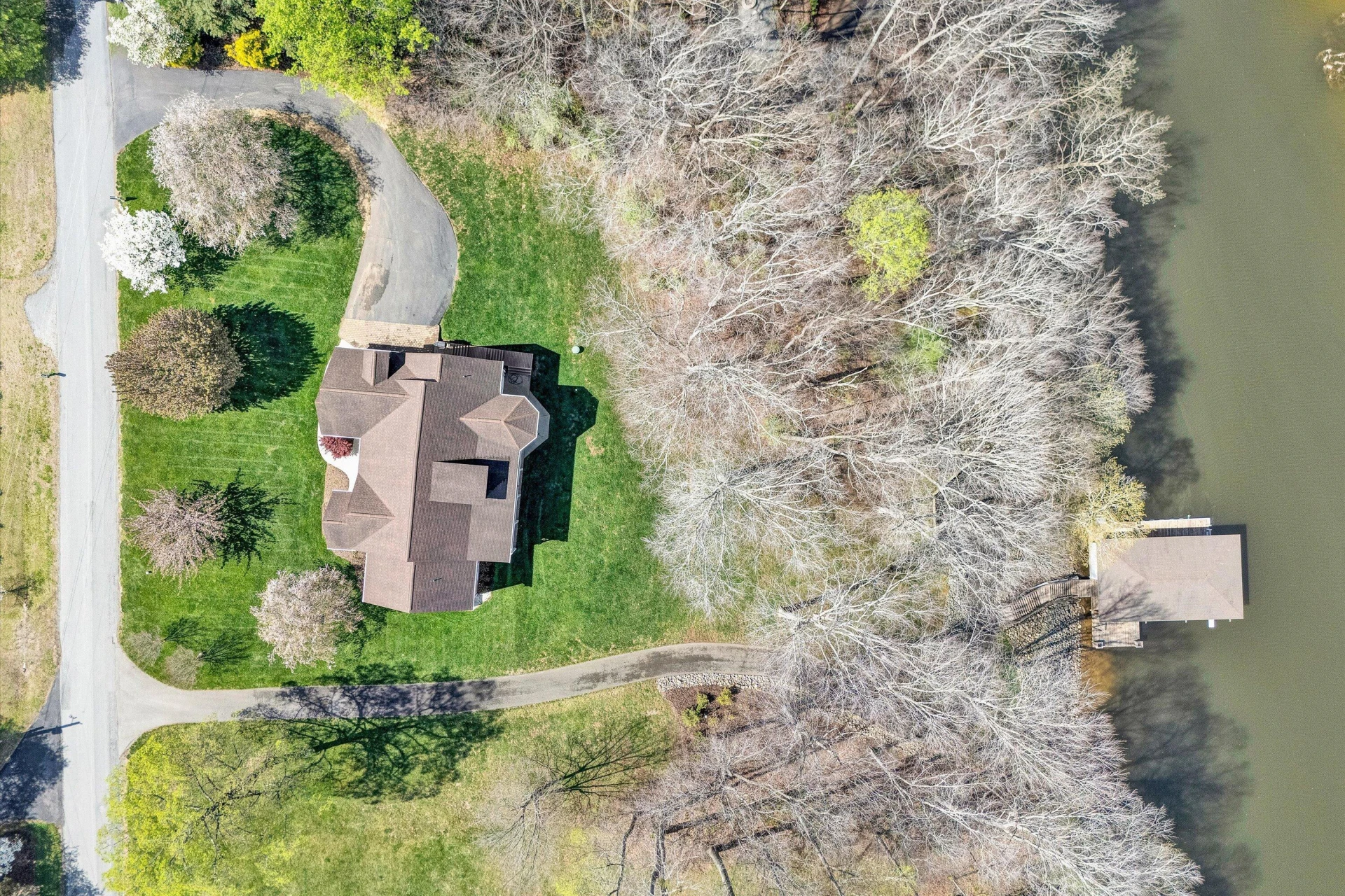 353 Deerpath DR - Photo 79