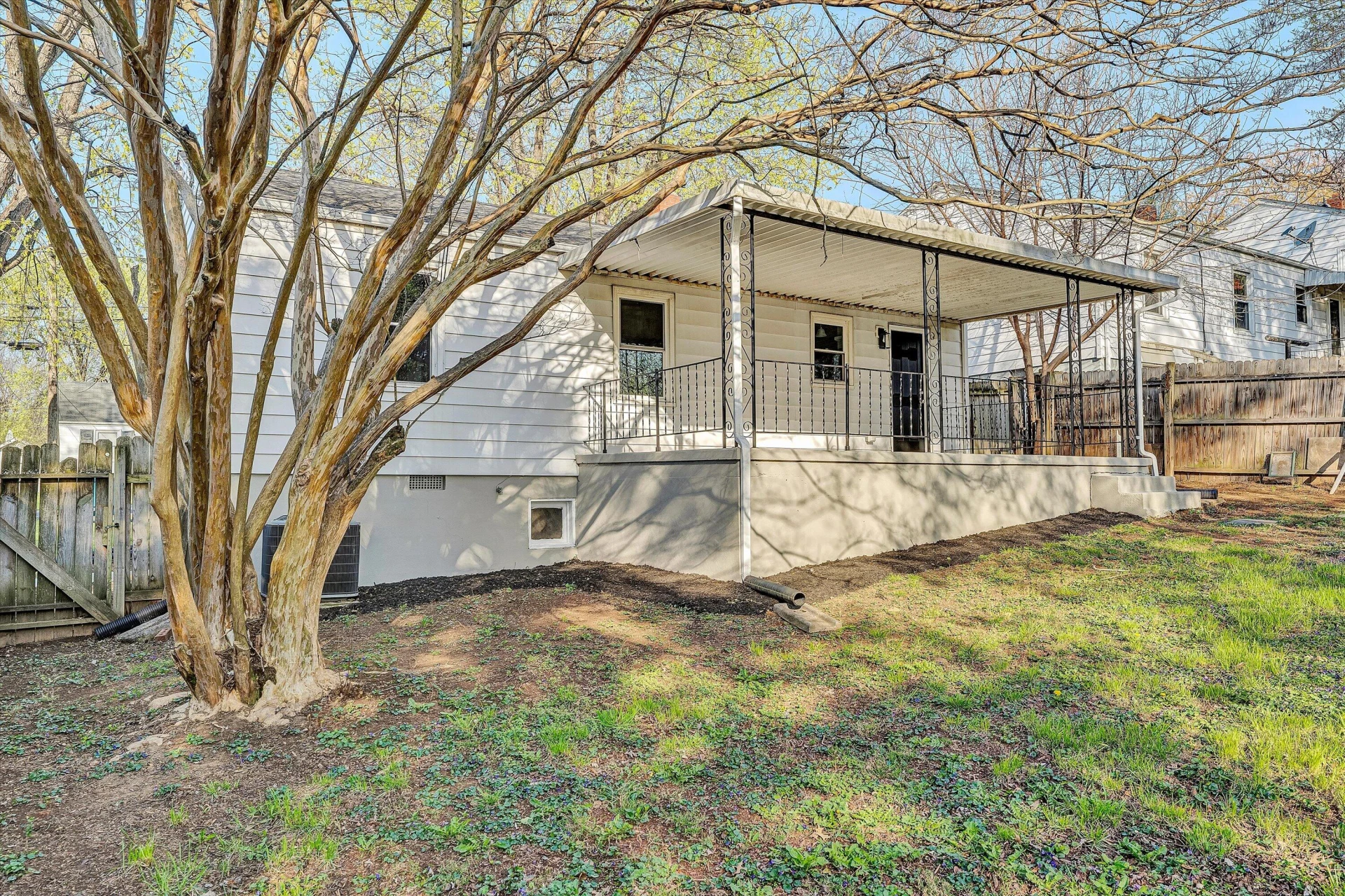 2209 Byrd AVE NE - Photo 20