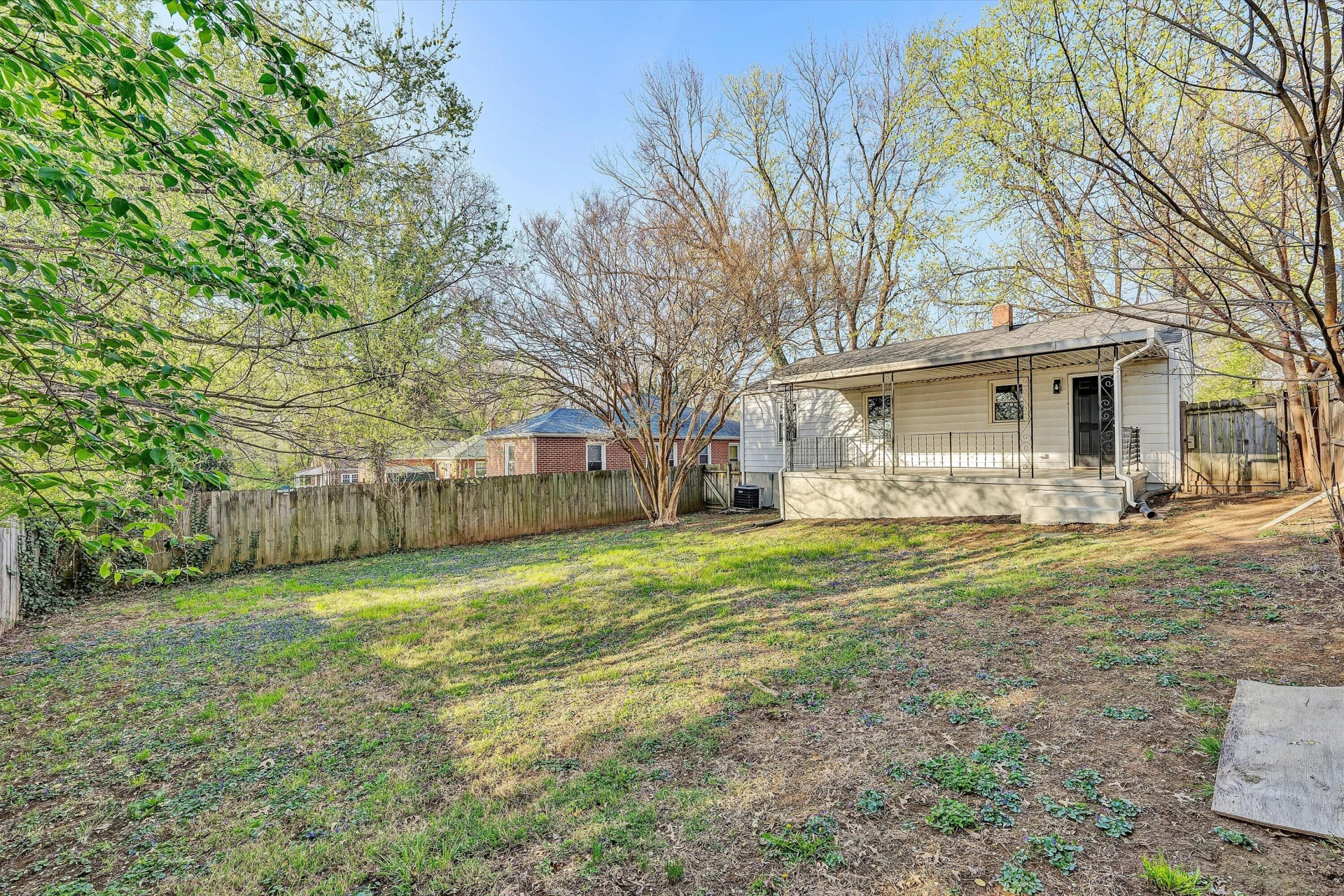 2209 Byrd AVE NE - Photo 21