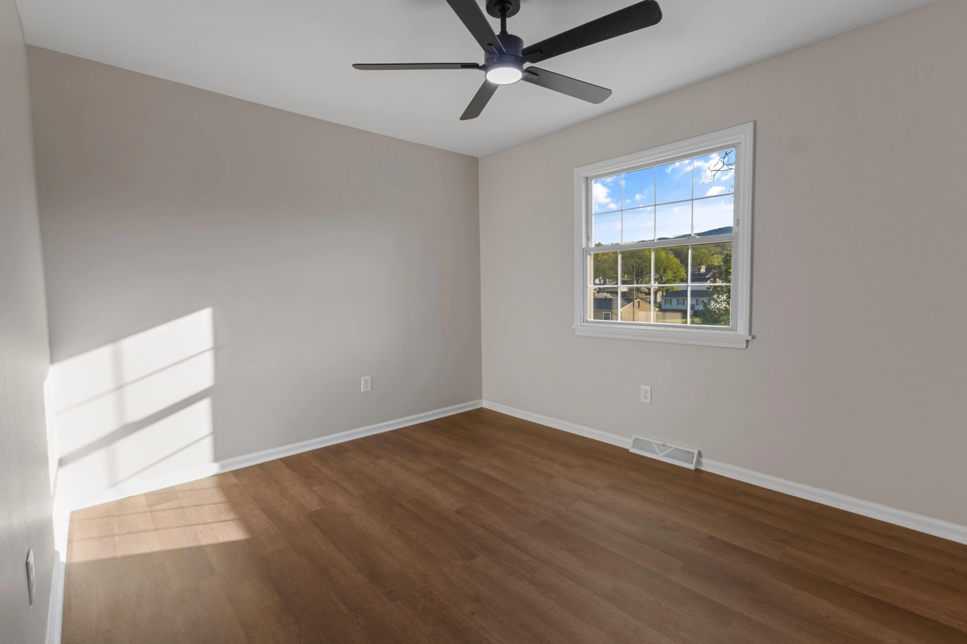 3053 Woodway RD - Photo 18