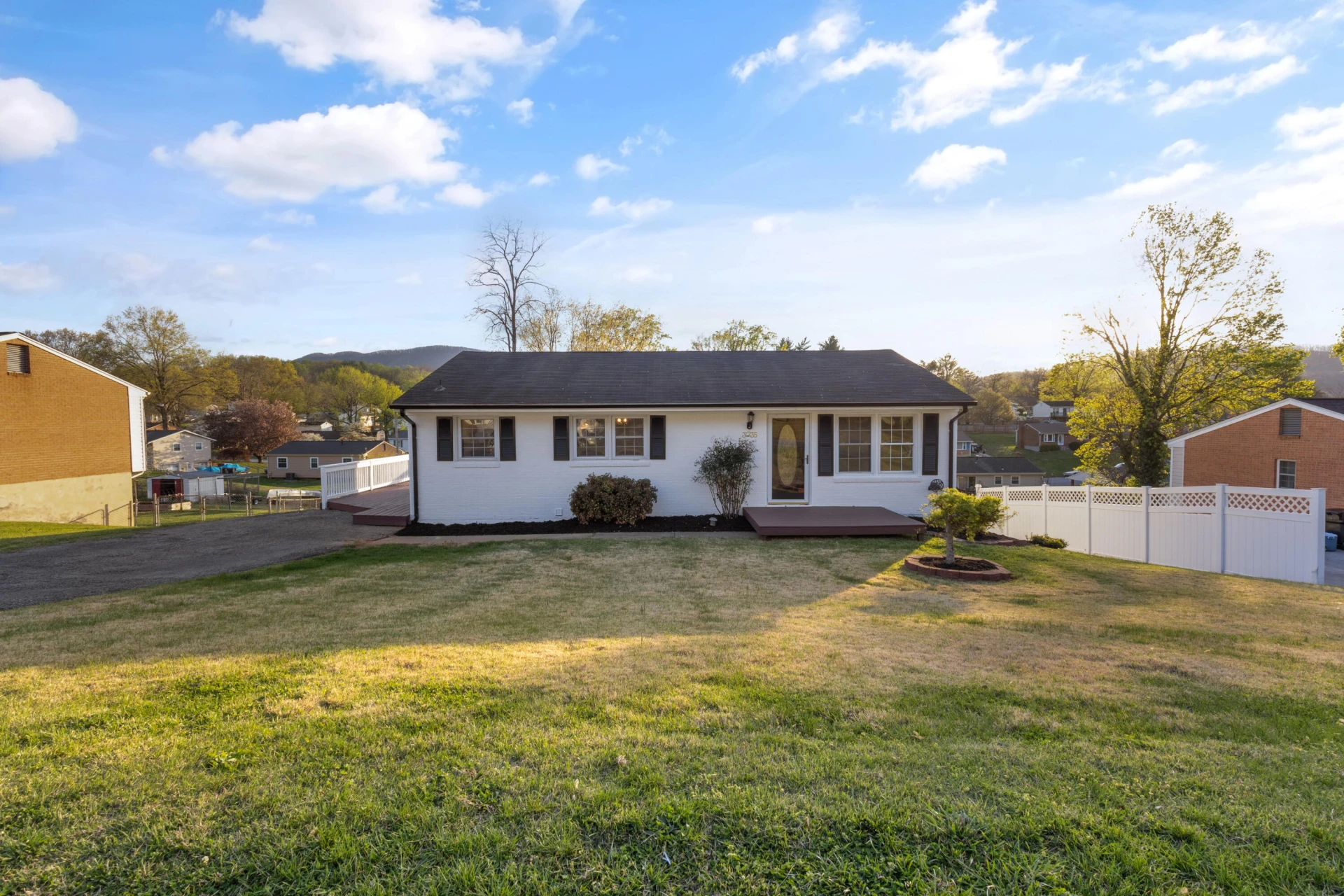 3053 Woodway RD - Photo 3