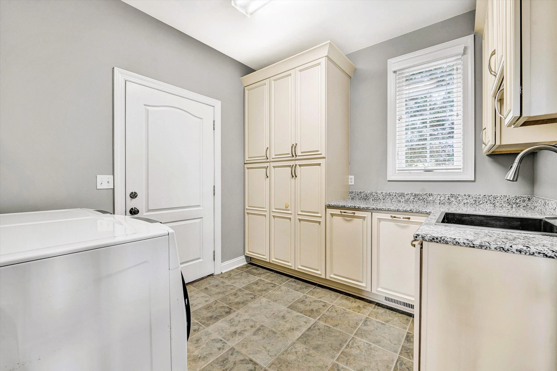 171 Marvin Gardens DR - Photo 17