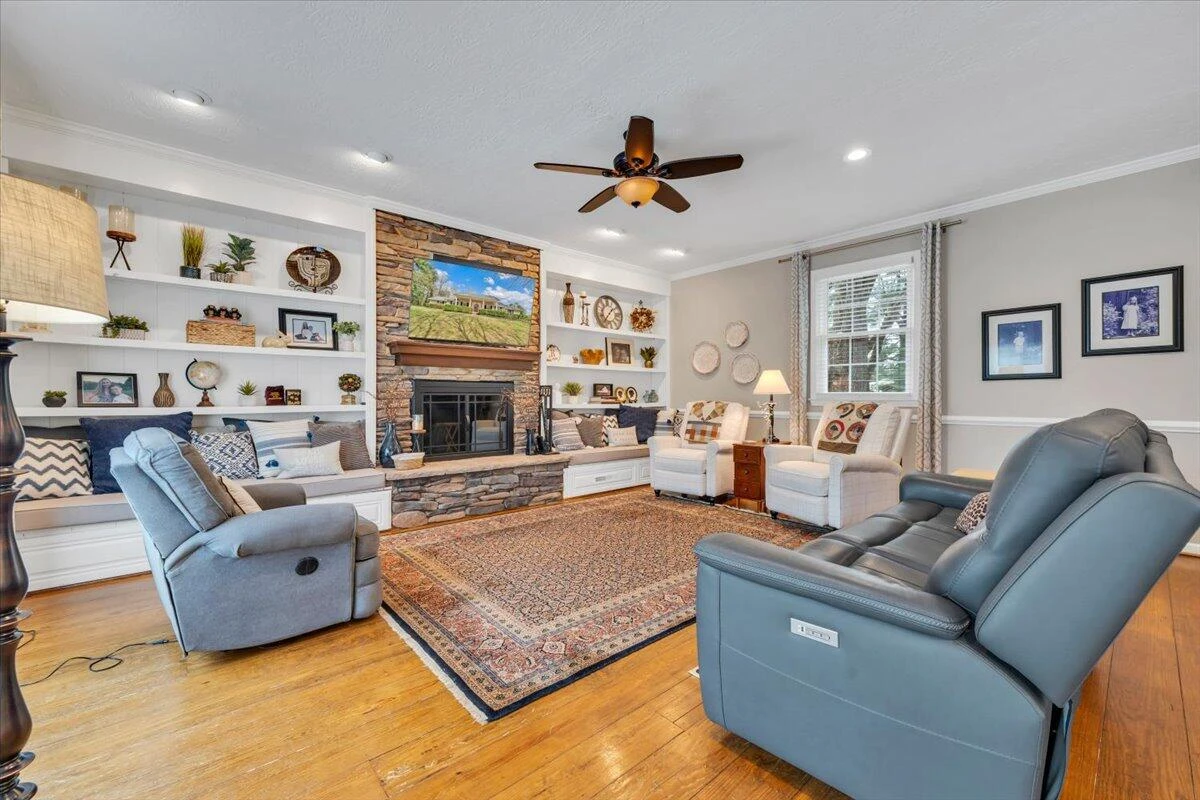702 Marion LN - Photo 22