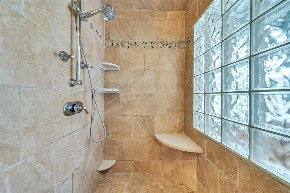 702 Marion LN - Photo 28