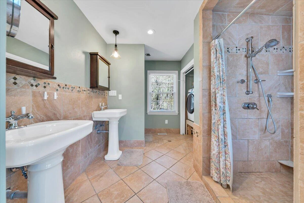 702 Marion LN - Photo 29