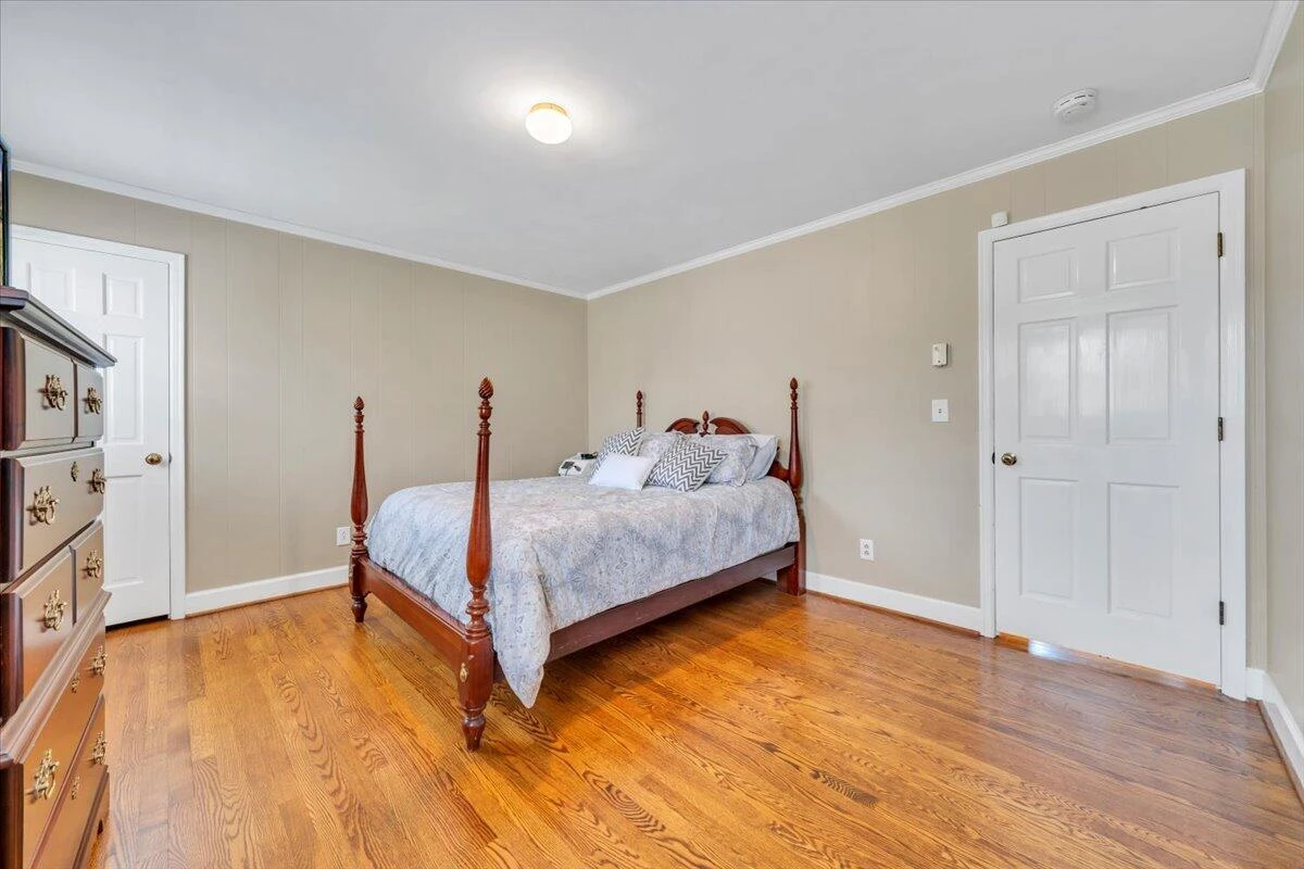 702 Marion LN - Photo 33