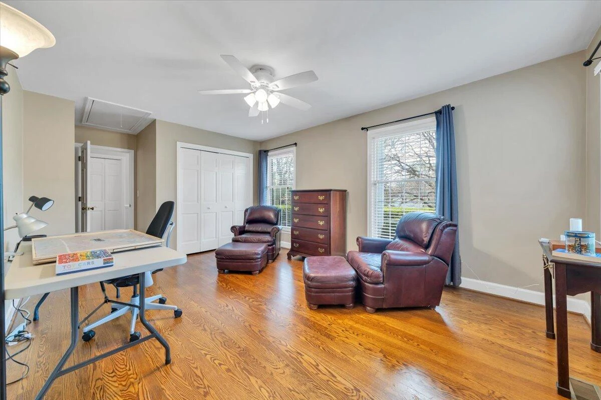 702 Marion LN - Photo 34