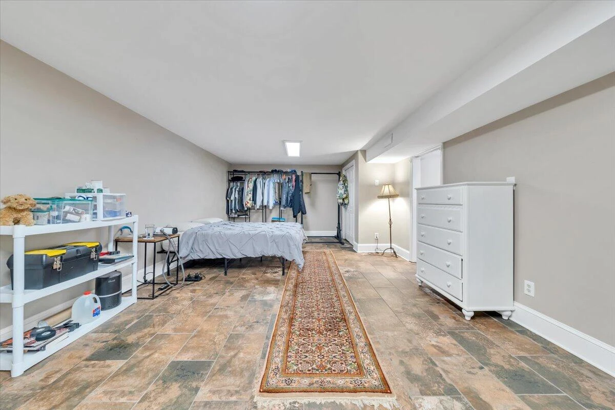 702 Marion LN - Photo 39