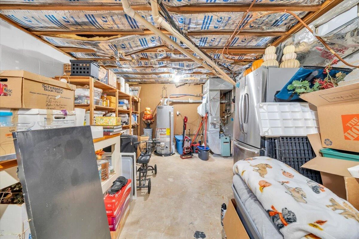 702 Marion LN - Photo 43