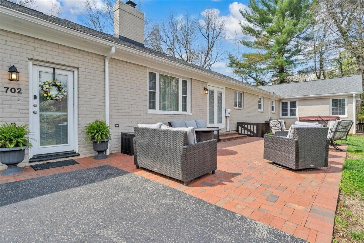 702 Marion LN - Photo 44