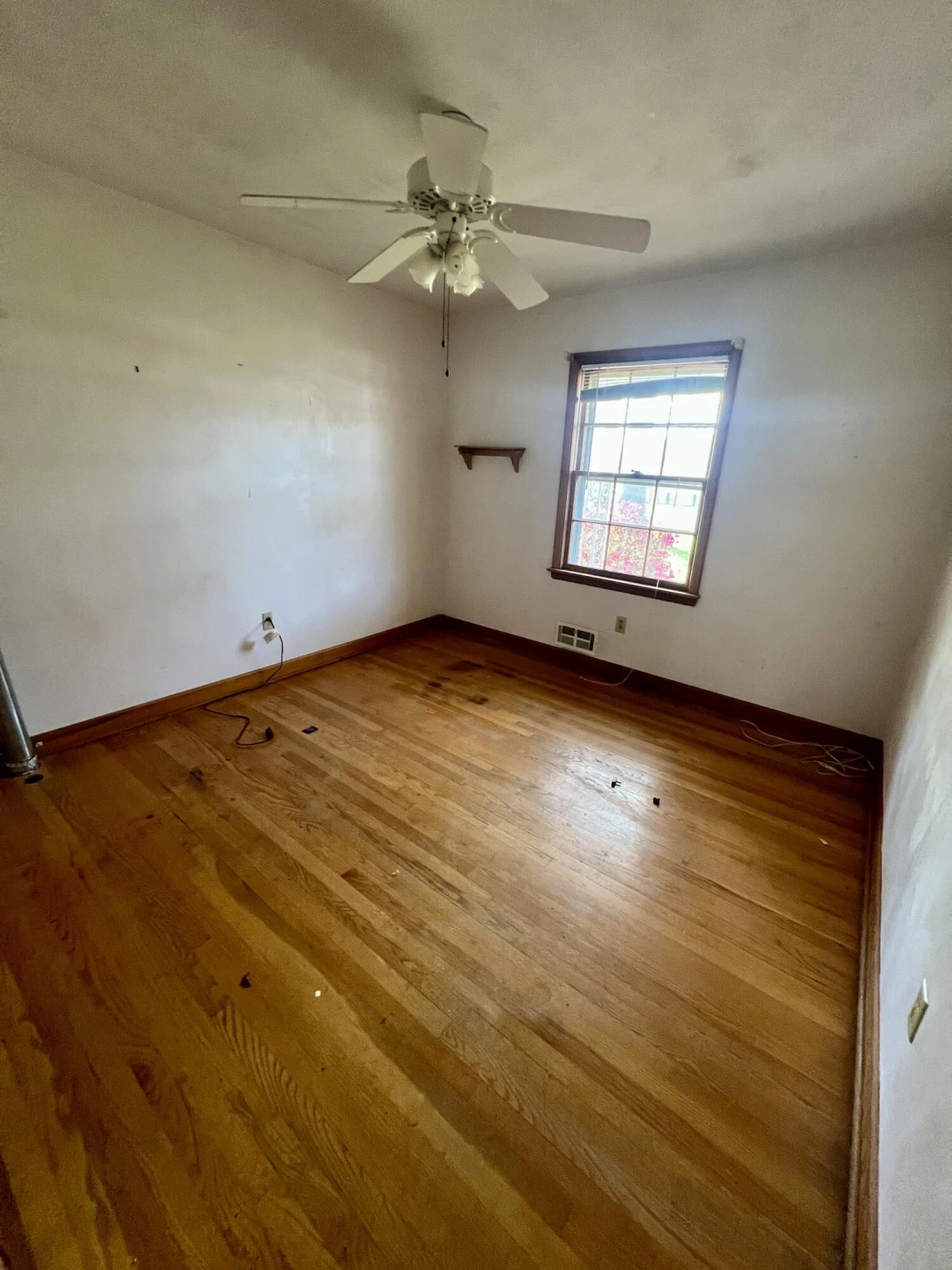 984 Colbourne AVE - Photo 12