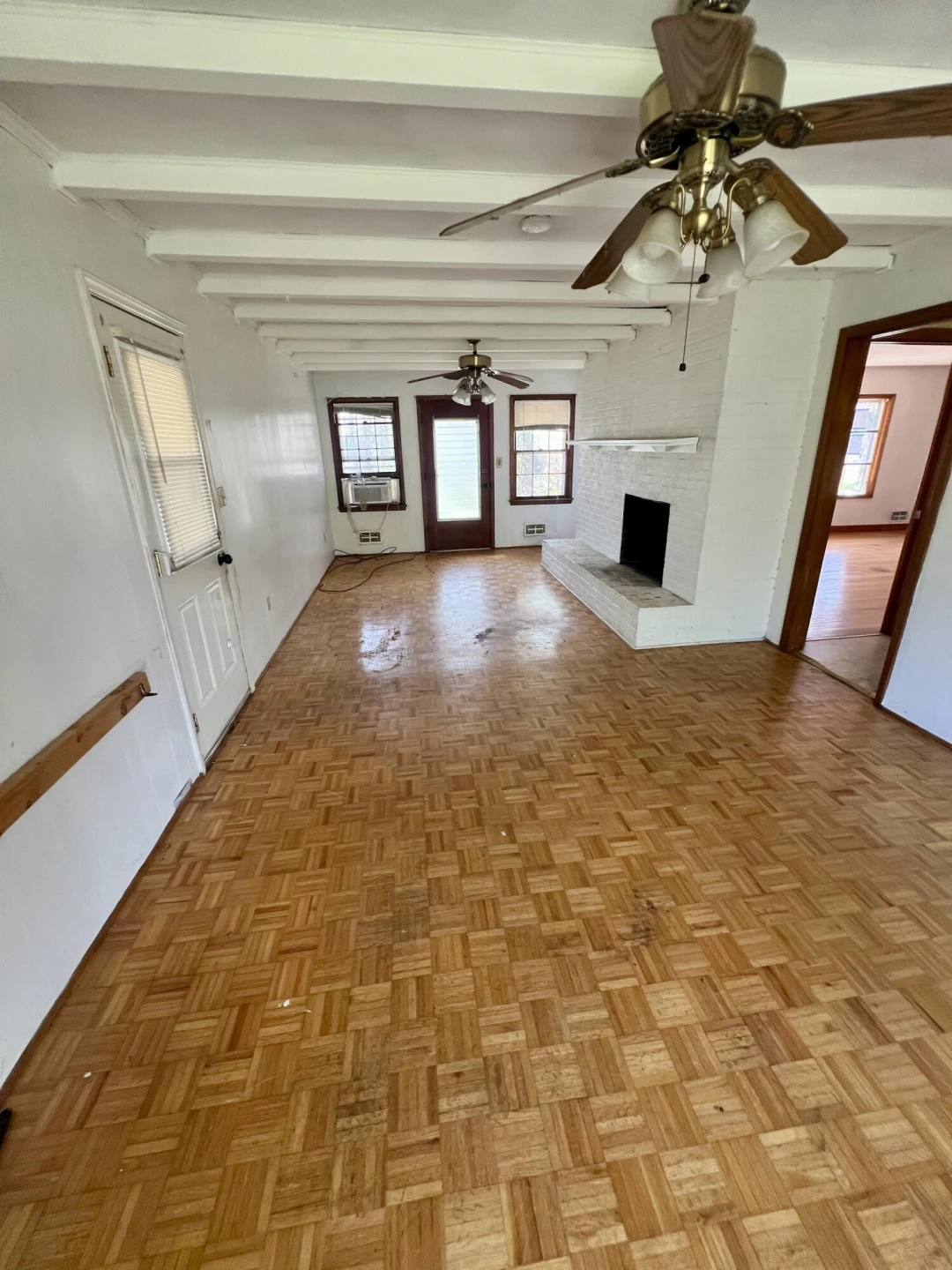 984 Colbourne AVE - Photo 5