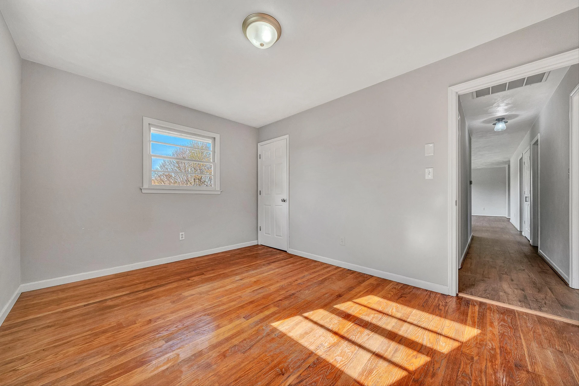 58 Lakeland CIR - Photo 18