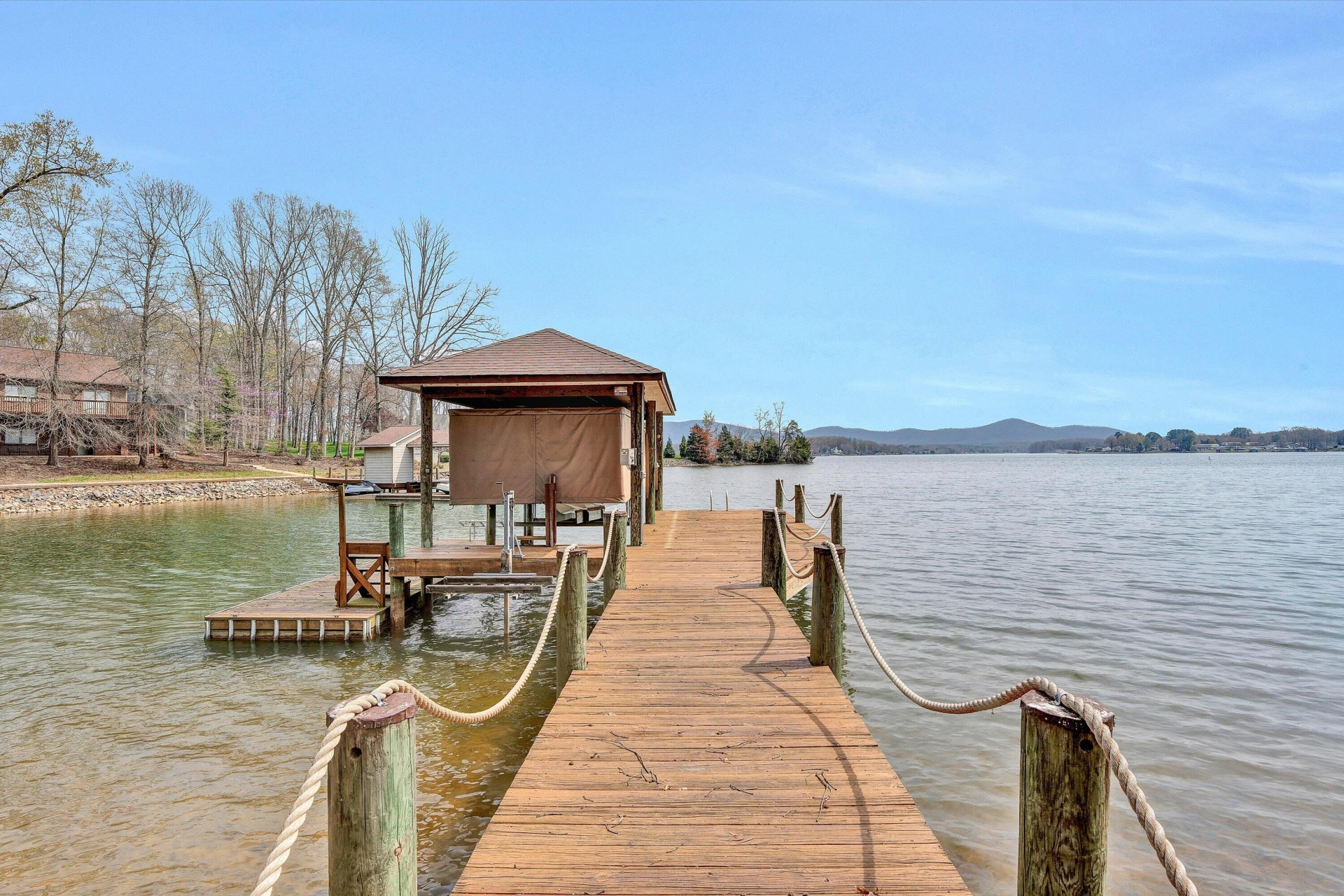 136 Belle Isle RD - Photo 11
