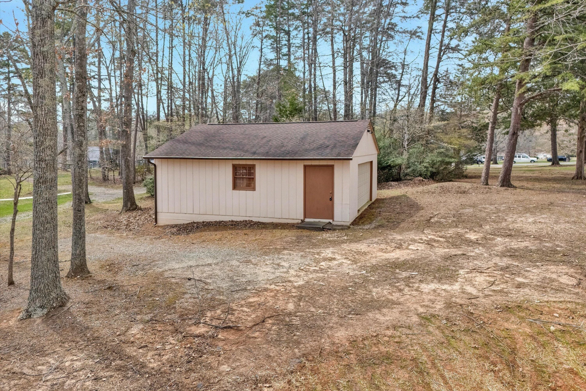 136 Belle Isle RD - Photo 19