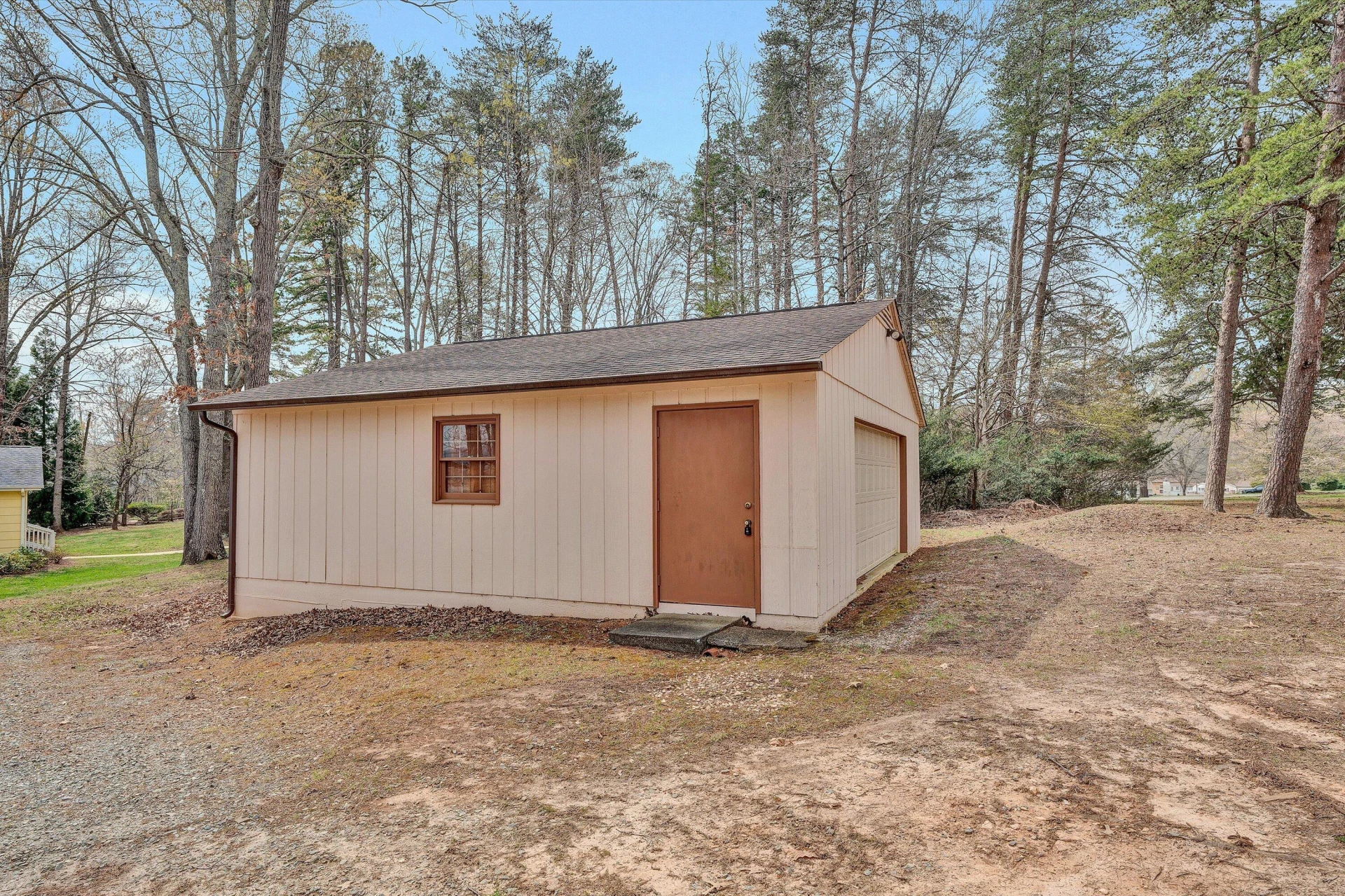 136 Belle Isle RD - Photo 21