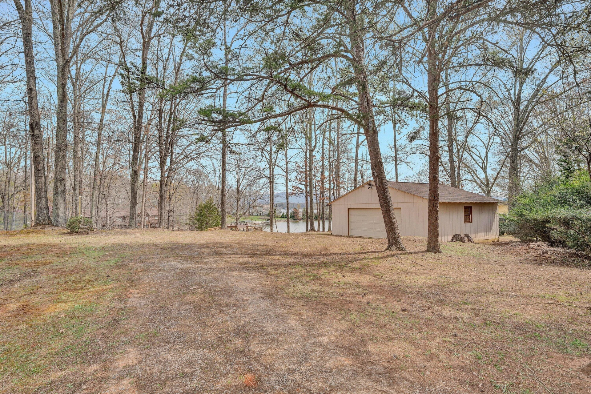 136 Belle Isle RD - Photo 23