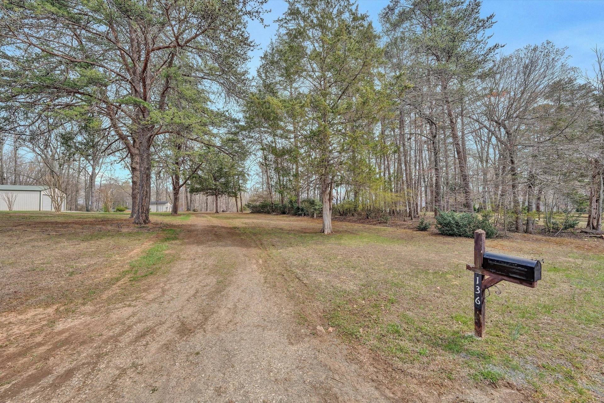 136 Belle Isle RD - Photo 26