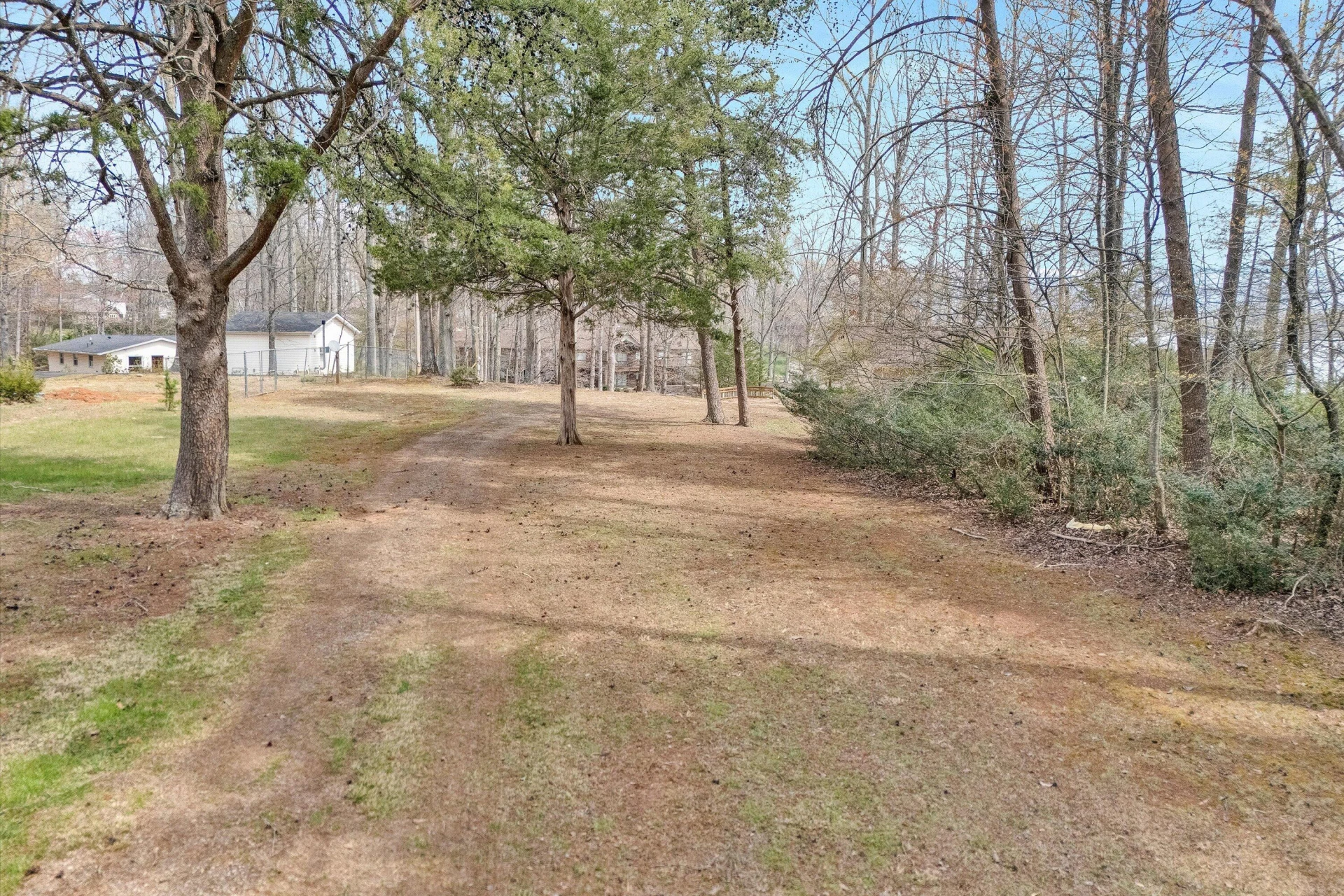 136 Belle Isle RD - Photo 27