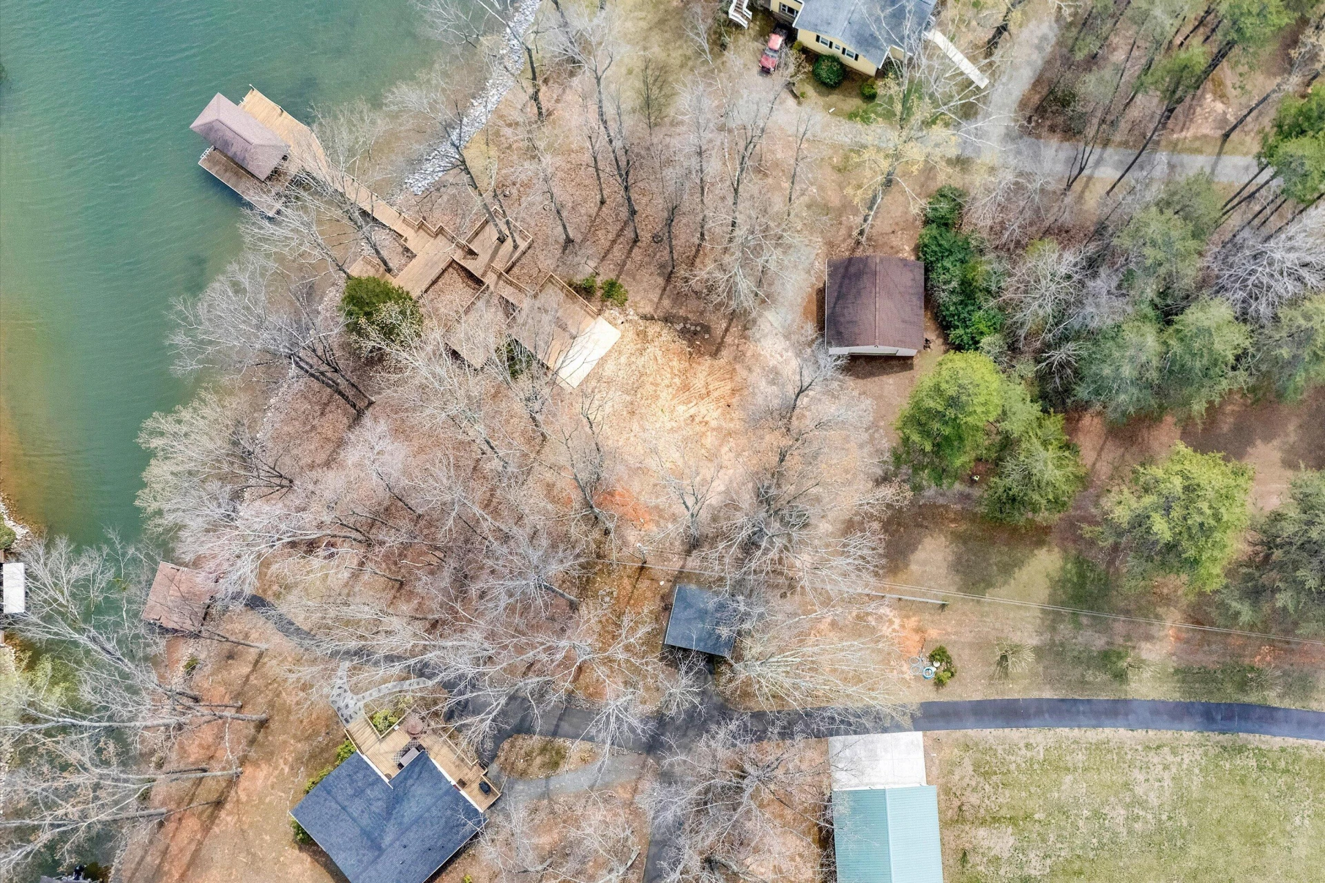 136 Belle Isle RD - Photo 30