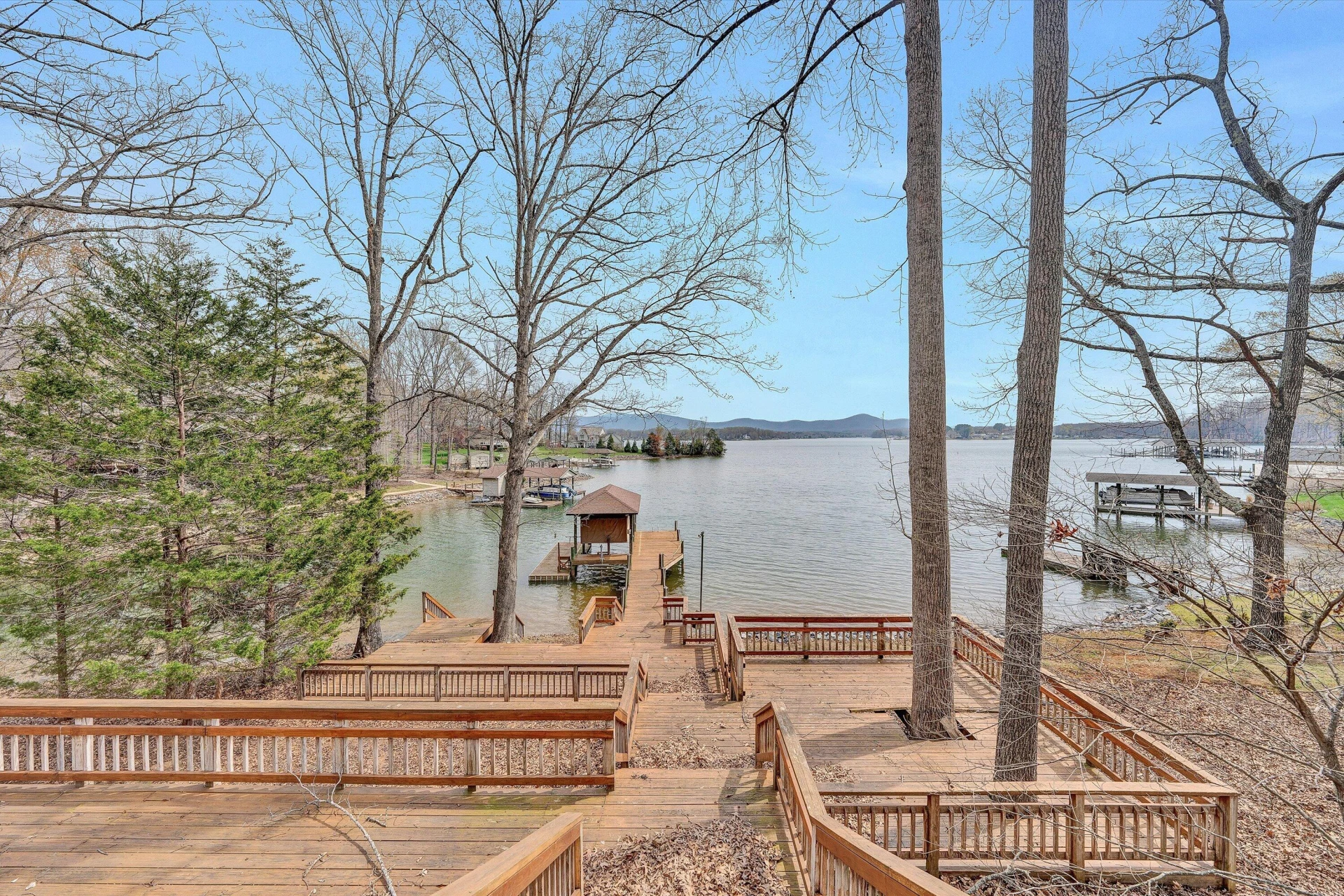 136 Belle Isle RD - Photo 5
